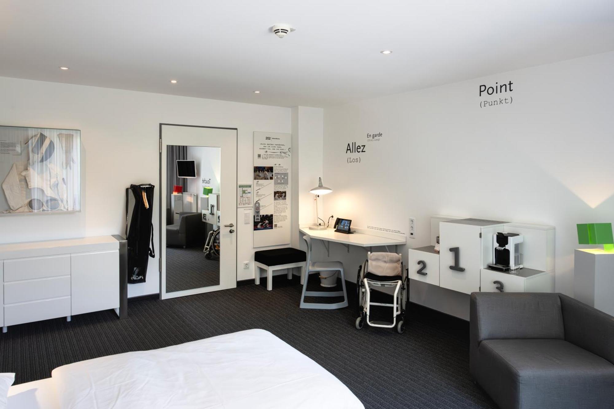 Sport- & Seminarhotel Glockenspitze Altenkirchen  Room photo